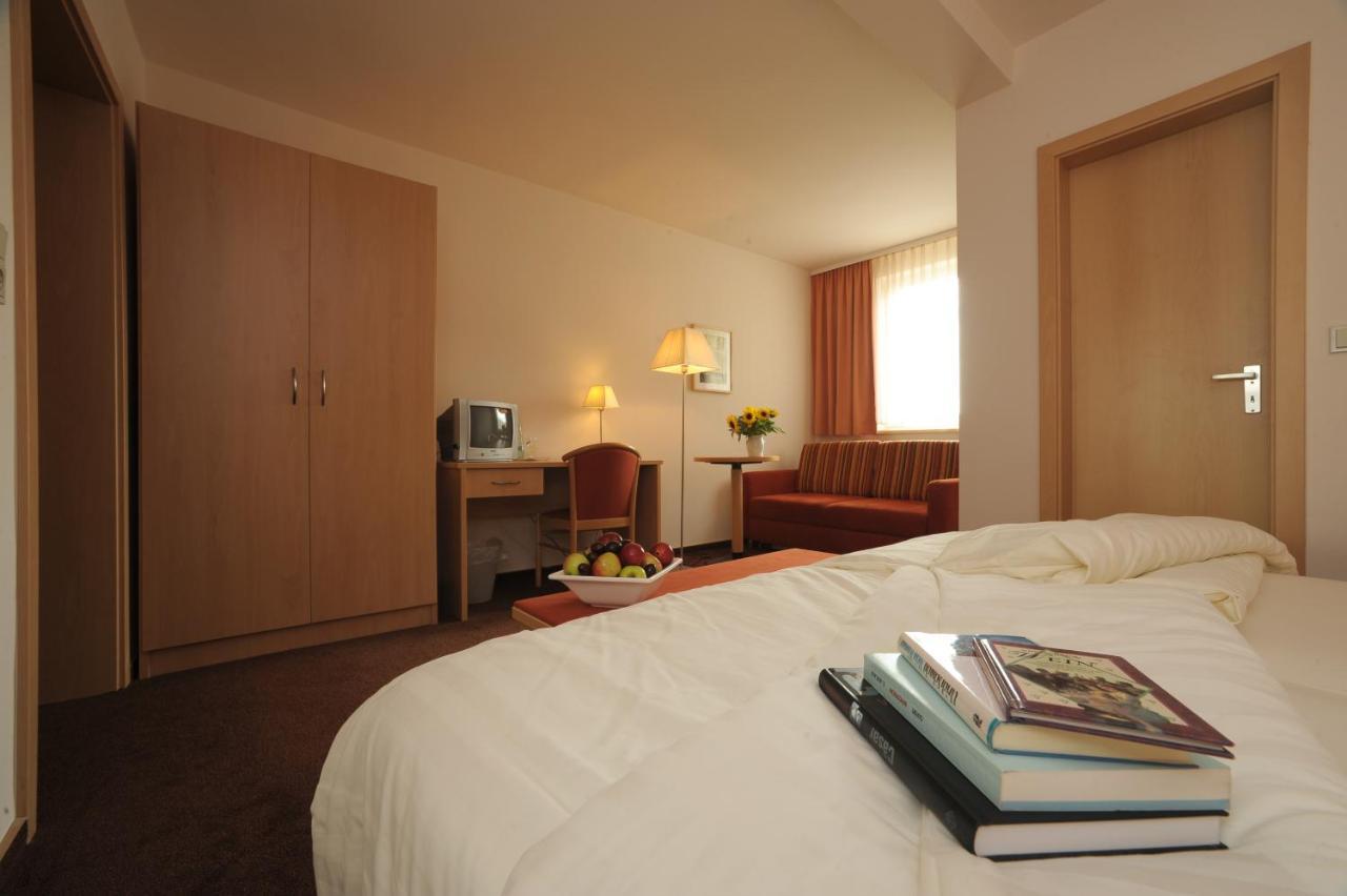 Luebsche Thorweide Hotel Wißmar Buitenkant foto