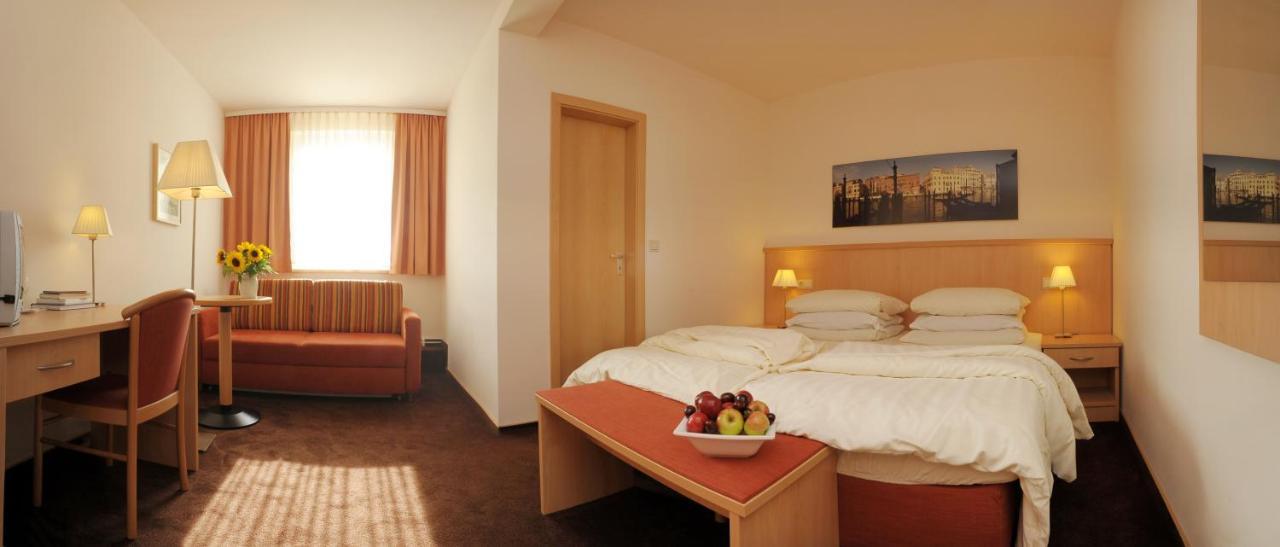 Luebsche Thorweide Hotel Wißmar Buitenkant foto